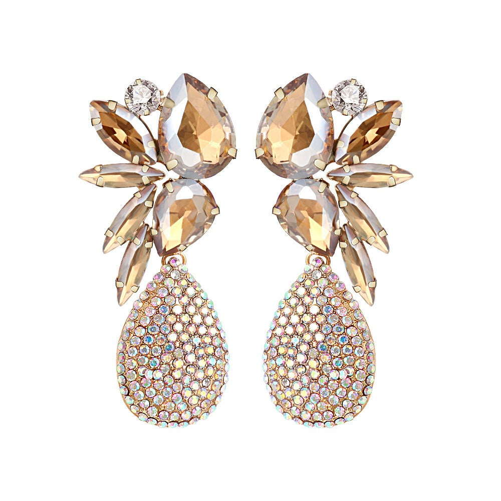 Droplets full of diamond earrings, elegant and trendy accessories with feminine temperament and personality